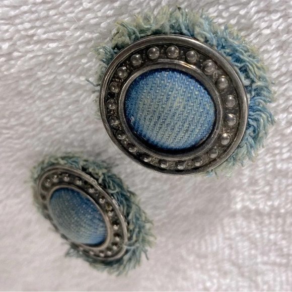 Vintage Blue Denim Circle Clip On Earrings - Picture 5 of 10